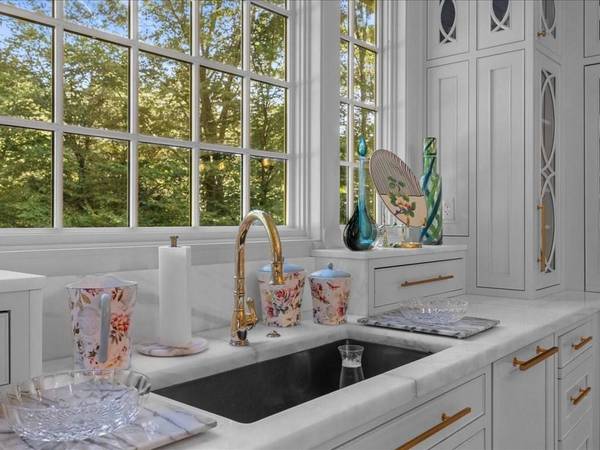 142 Crafts Road, Brookline, MA 02467