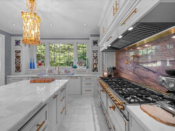 142 Crafts Road, Brookline, MA 02467