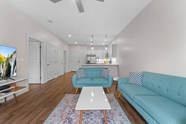 3312 Briarwood Vlg #3312, Clinton, MA 01510