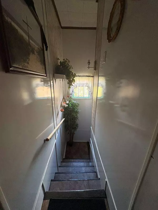 121 Grove Street, Bluefield, VA 24605