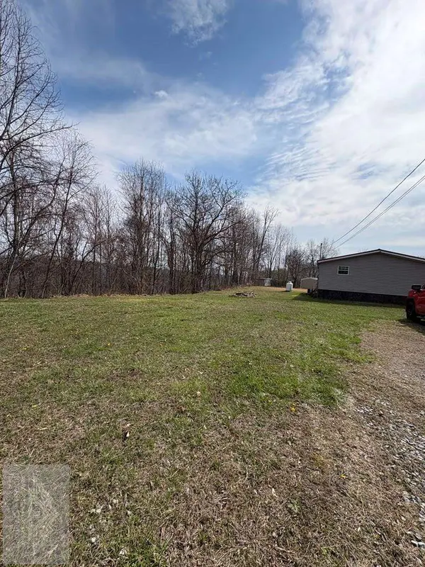 1729 Horton Ridge Road, Swords Creek, VA 24649