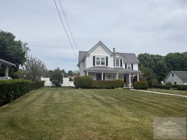 2215 Walton Avenue, Bluefield, WV 24701