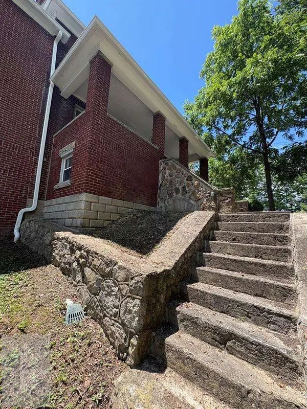 1423 Whitethorn Street, Bluefield, WV 24701