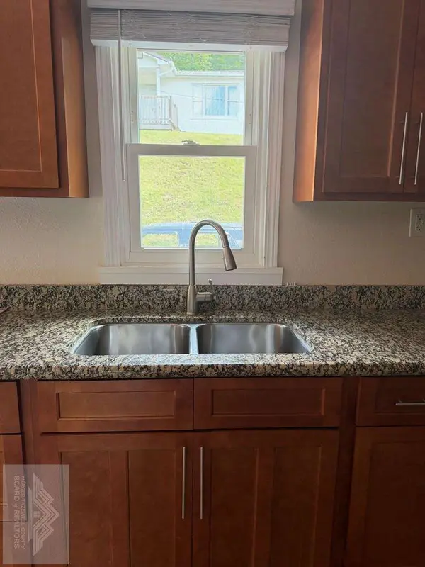163 Reindeer Place, Princeton, WV 24739