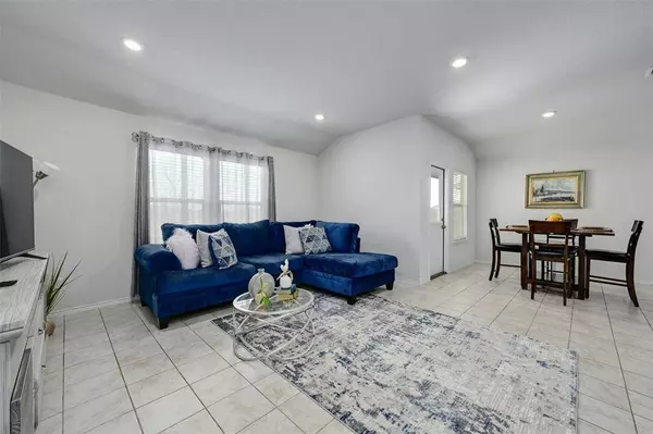 1045 Taggart TRL, Jarrell, TX 76537