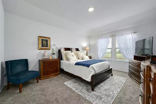 1045 Taggart TRL, Jarrell, TX 76537