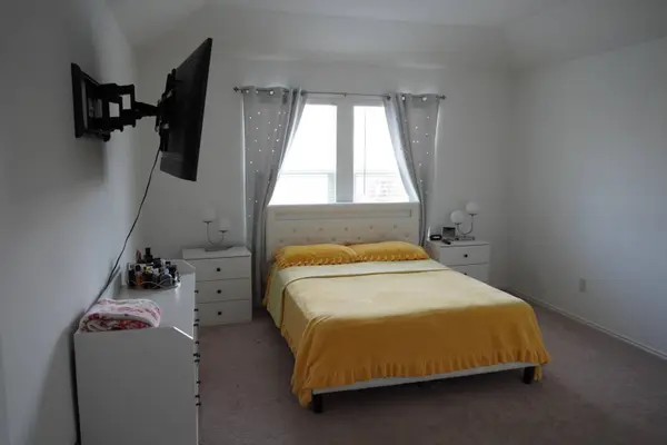 231 Milliner LOOP, Hutto, TX 78634