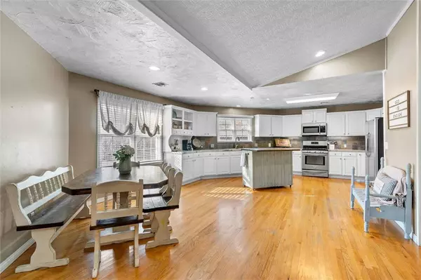 13730 Cozy Corners Rd, Siloam Springs, AR 72761