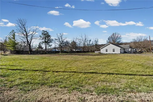 825 W Montgomery St, Fayetteville, AR 72701