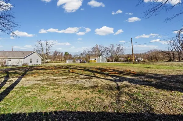 825 W Montgomery St, Fayetteville, AR 72701