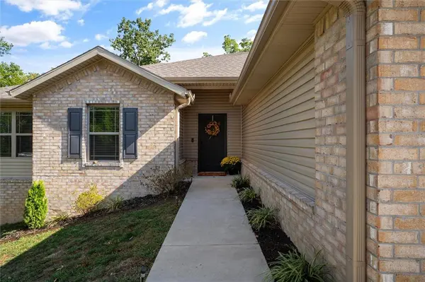 4 Kames Ln, Bella Vista, AR 72715