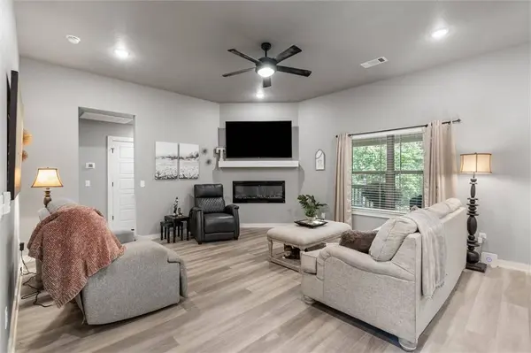 4 Kames Ln, Bella Vista, AR 72715