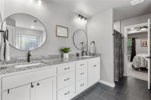 4 Kames Ln, Bella Vista, AR 72715