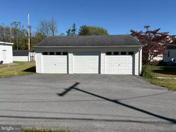 201 BELVIEW AVE, Hagerstown, MD 21742