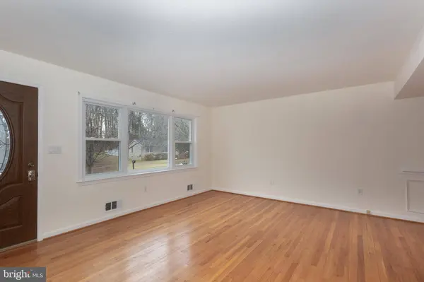 5309 WENDY RD, Sykesville, MD 21784