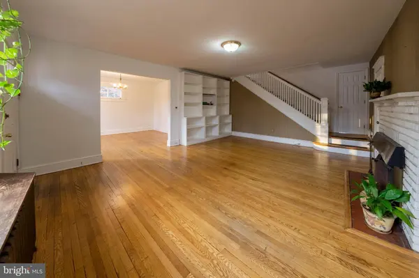4302 SHERIDAN ST, University Park, MD 20782