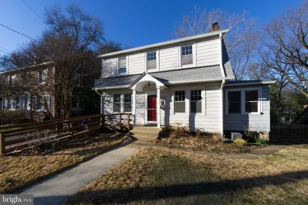 4302 SHERIDAN ST, University Park, MD 20782
