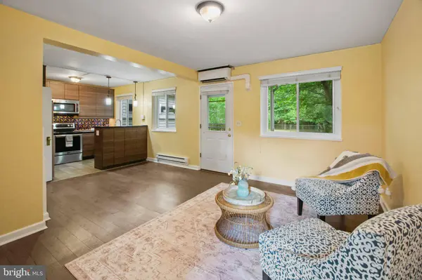 30 RIDGE RD #B, Greenbelt, MD 20770