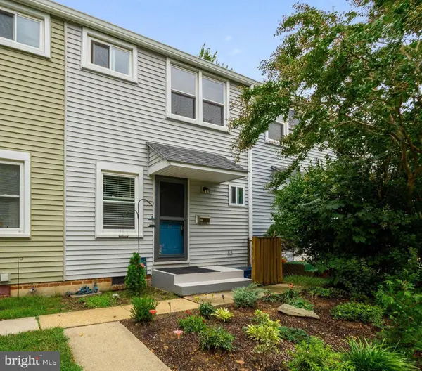 2-T LAUREL HILL RD