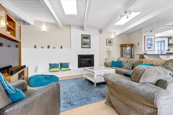 511 Cliff DR, Aptos, CA 95003