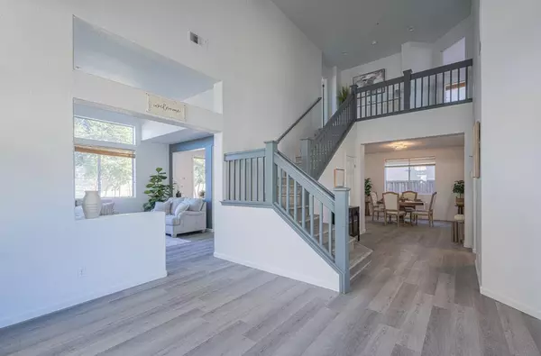 327 Rhine CT, Salinas, CA 93906