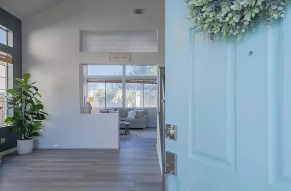 327 Rhine CT, Salinas, CA 93906