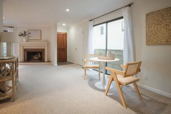 504 Ocean AVE 4, Monterey, CA 93940