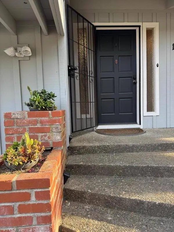 11 Pinehill WAY, Monterey, CA 93940