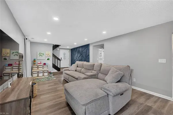 834 Dryden ST, Virginia Beach, VA 23462