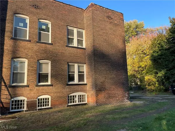 2237 E 73rd ST, Cleveland, OH 44103