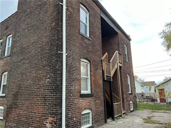 2237 E 73rd ST, Cleveland, OH 44103