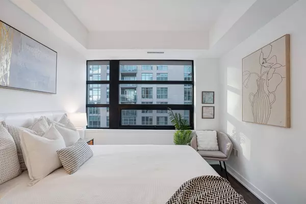 1604 Charles ST #316, Whitby, ON L1N 0P2