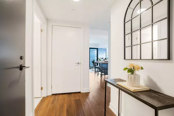 1604 Charles ST #316, Whitby, ON L1N 0P2