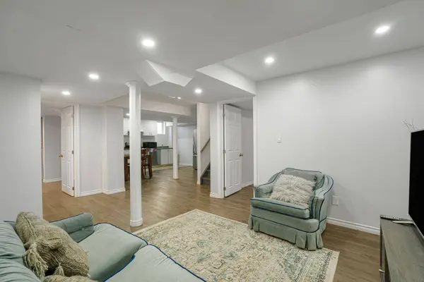 86 Seward CRES, Ajax, ON L1Z 1Y9