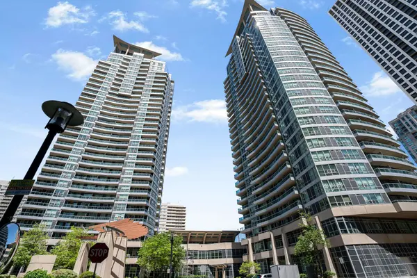 33 Elm DR W #305, Mississauga, ON L5B 4M2