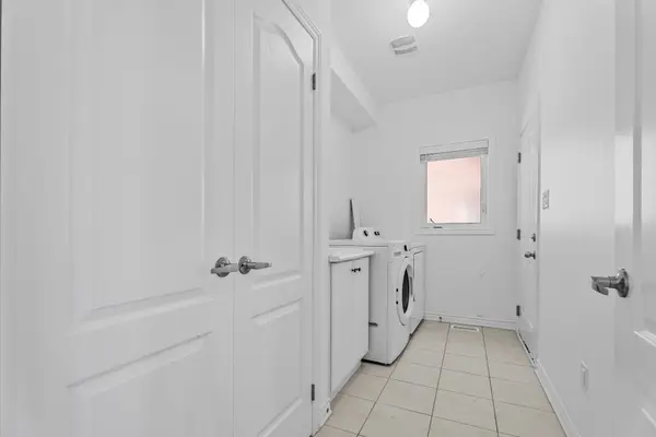 2 Foster Hewitt ST, Brock, ON L0K 1A0