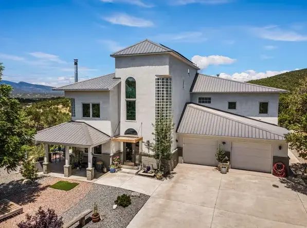 Escape the Ordinary: Your Private Mountain Retreat Awaits