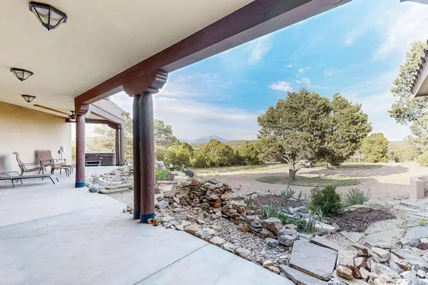 3 WILDCAT CT, Tijeras, NM 87059