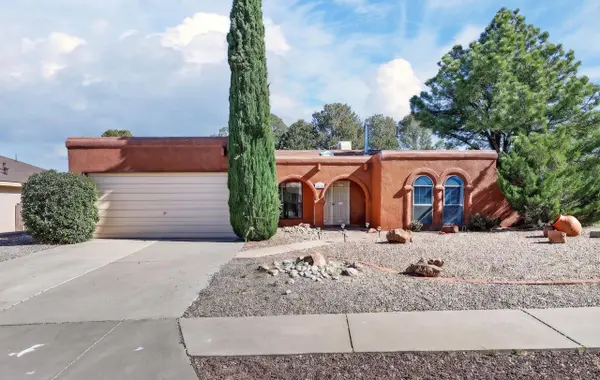 11715 Arroyo De Vista NE, Albuquerque, NM 87111