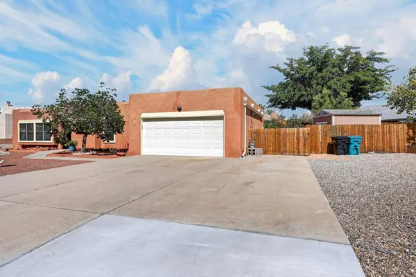 916 Player LOOP SE, Rio Rancho, NM 87124