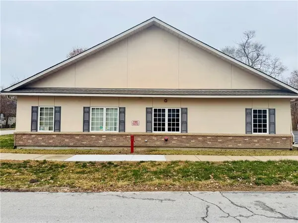 307 S Jefferson ST, Kearney, MO 64060