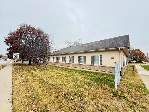 307 S Jefferson ST, Kearney, MO 64060