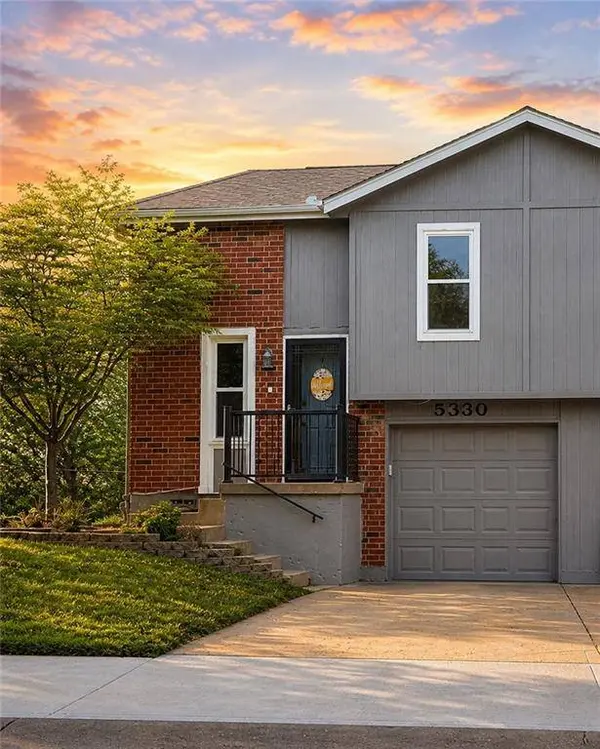 5330 NW 87th CT, Kansas City, MO 64154