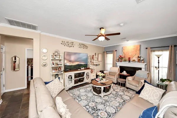 4502 Sienna Heights CT, Pasadena, TX 77505
