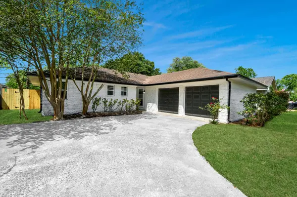 11222 Cliffwood DR, Houston, TX 77035