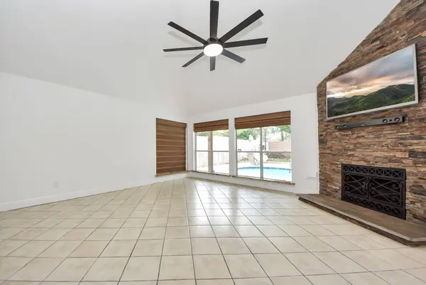 1510 Almond Brook LN, Houston, TX 77062