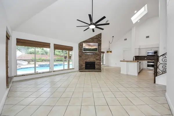 1510 Almond Brook LN, Houston, TX 77062