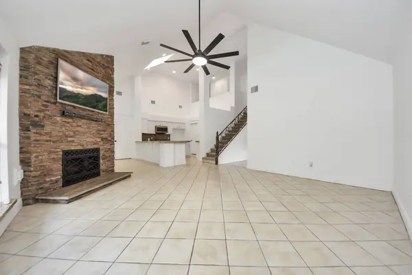 1510 Almond Brook LN, Houston, TX 77062