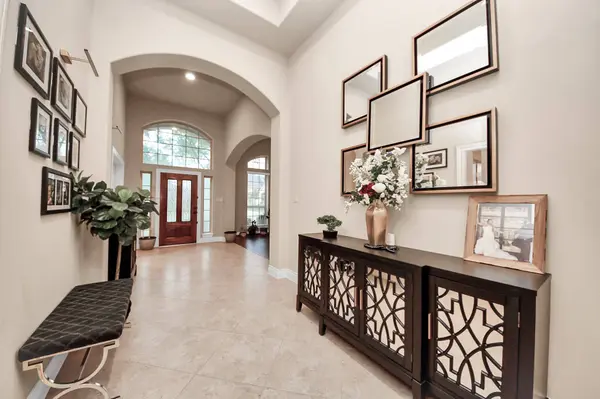 16211 Canova Hill LN, Houston, TX 77044