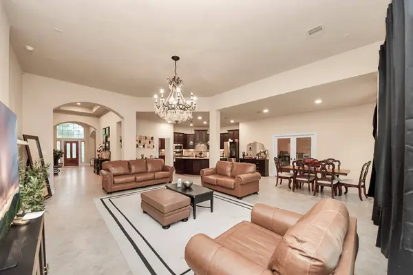 16211 Canova Hill LN, Houston, TX 77044